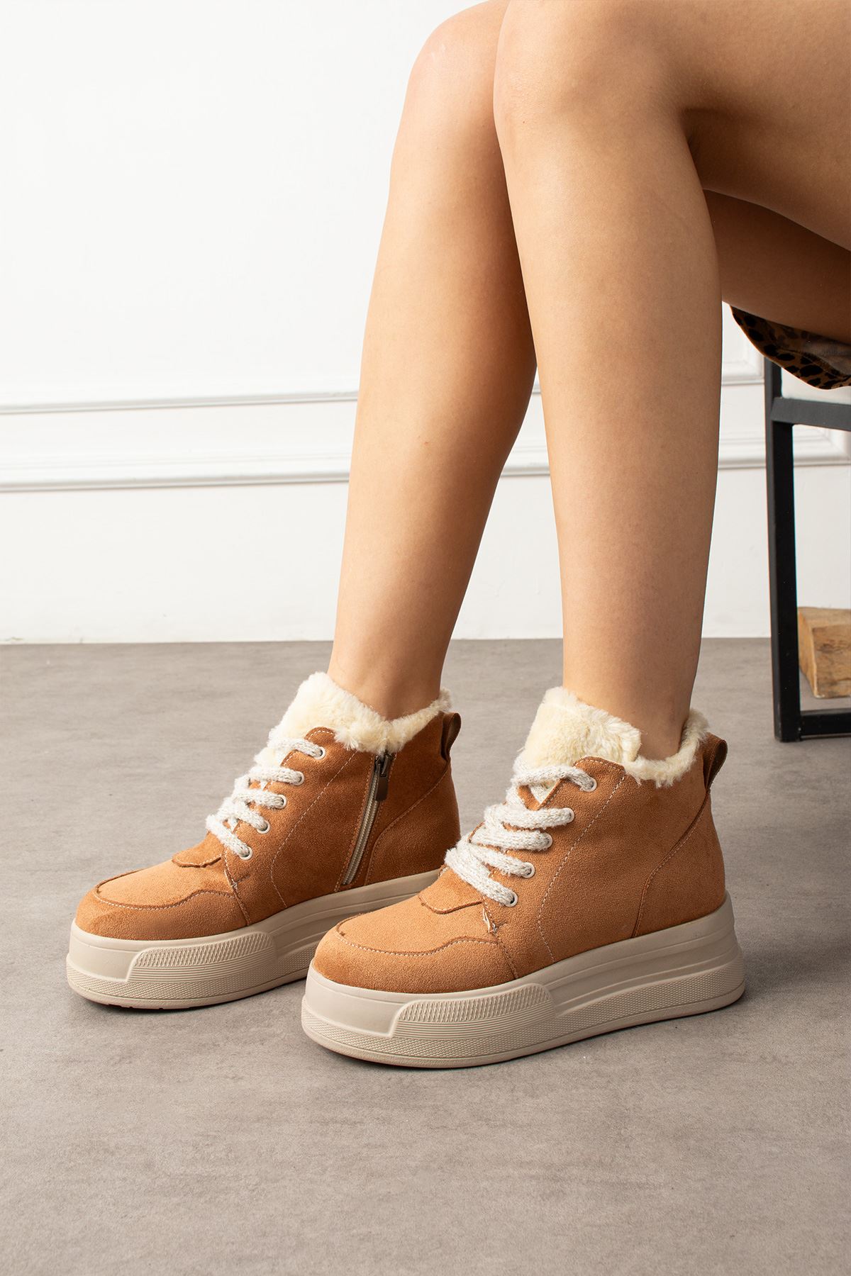 RİVA TABA KÜRKLÜ BOT