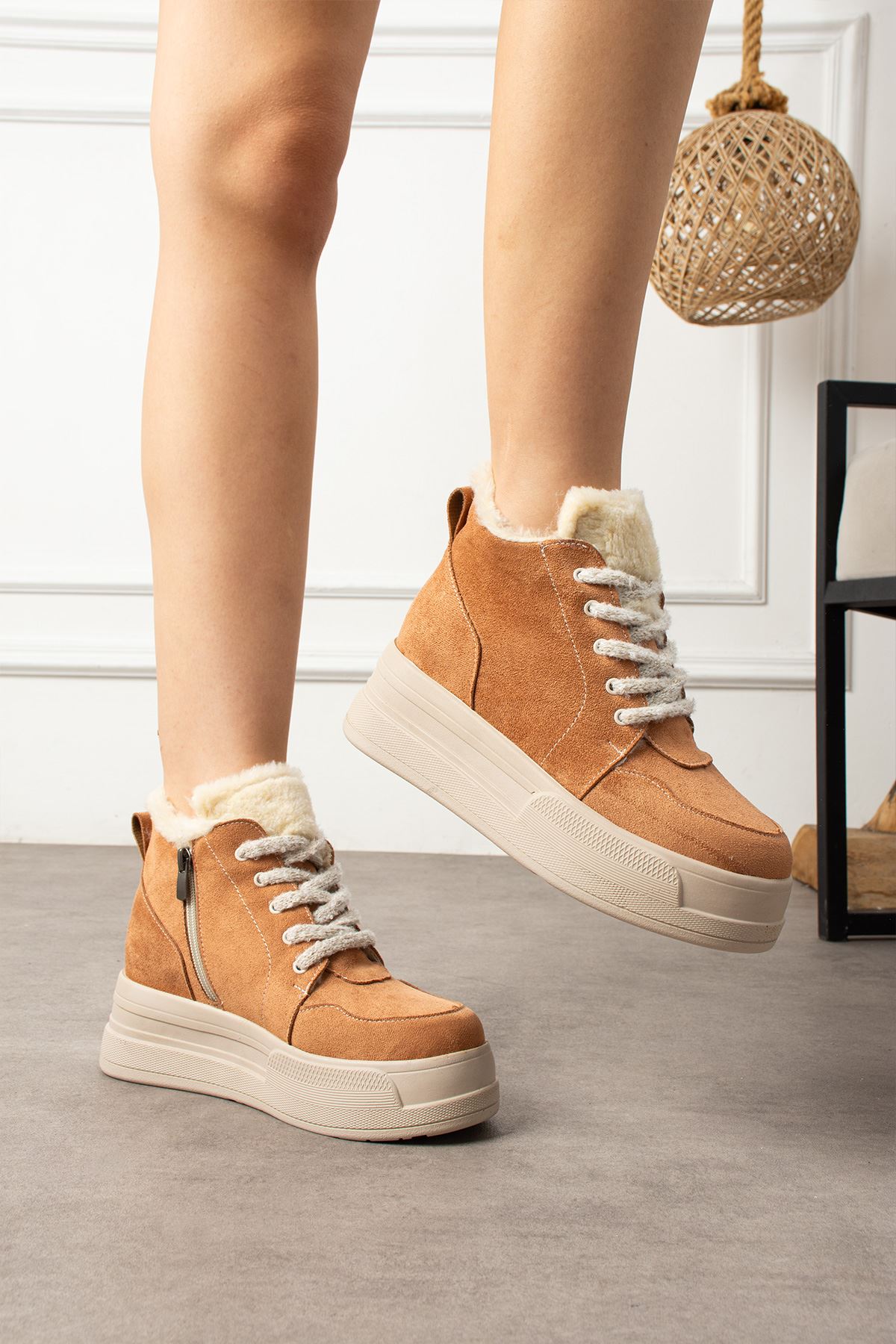 RİVA TABA KÜRKLÜ BOT