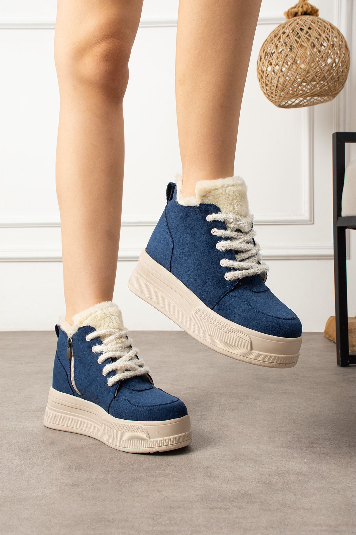 RİVA MAVİ KÜRKLÜ BOT