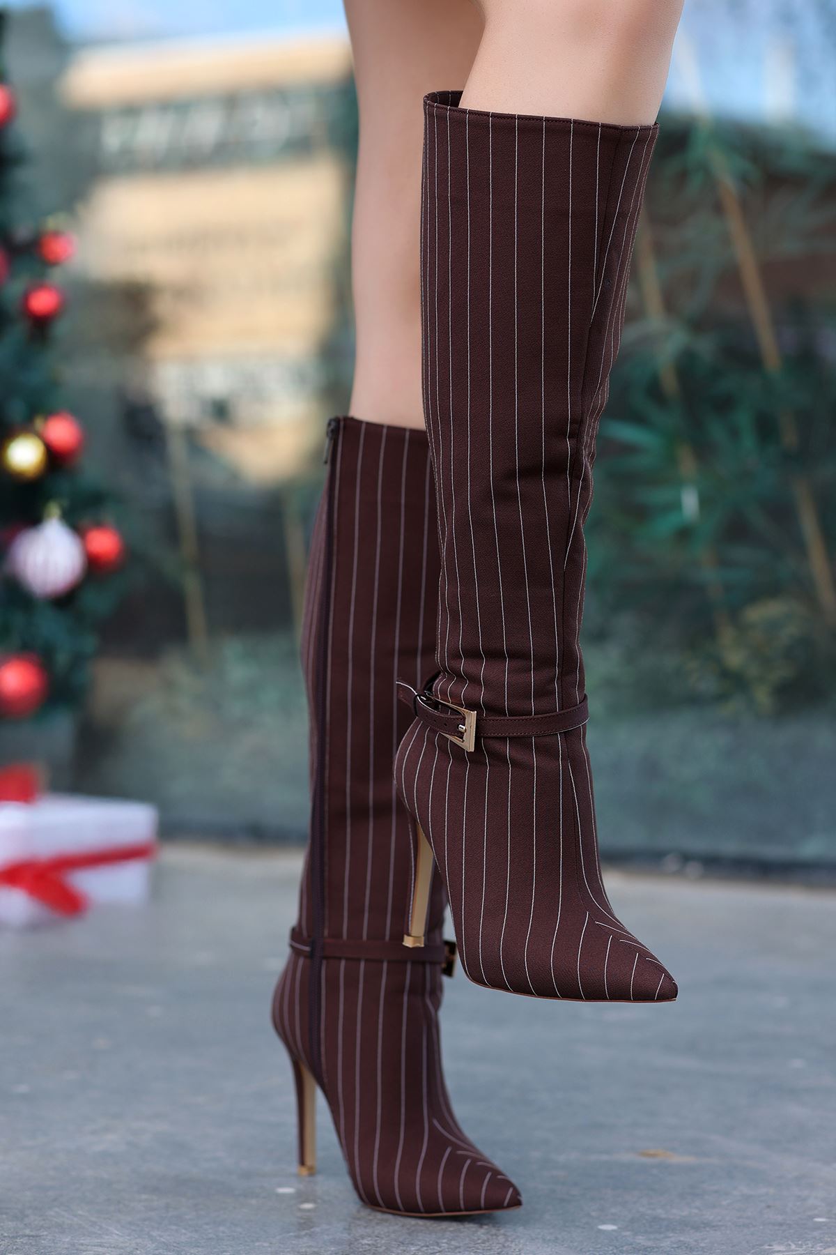 VENTİ TOKALI KAHVERENGİ ÇİZME