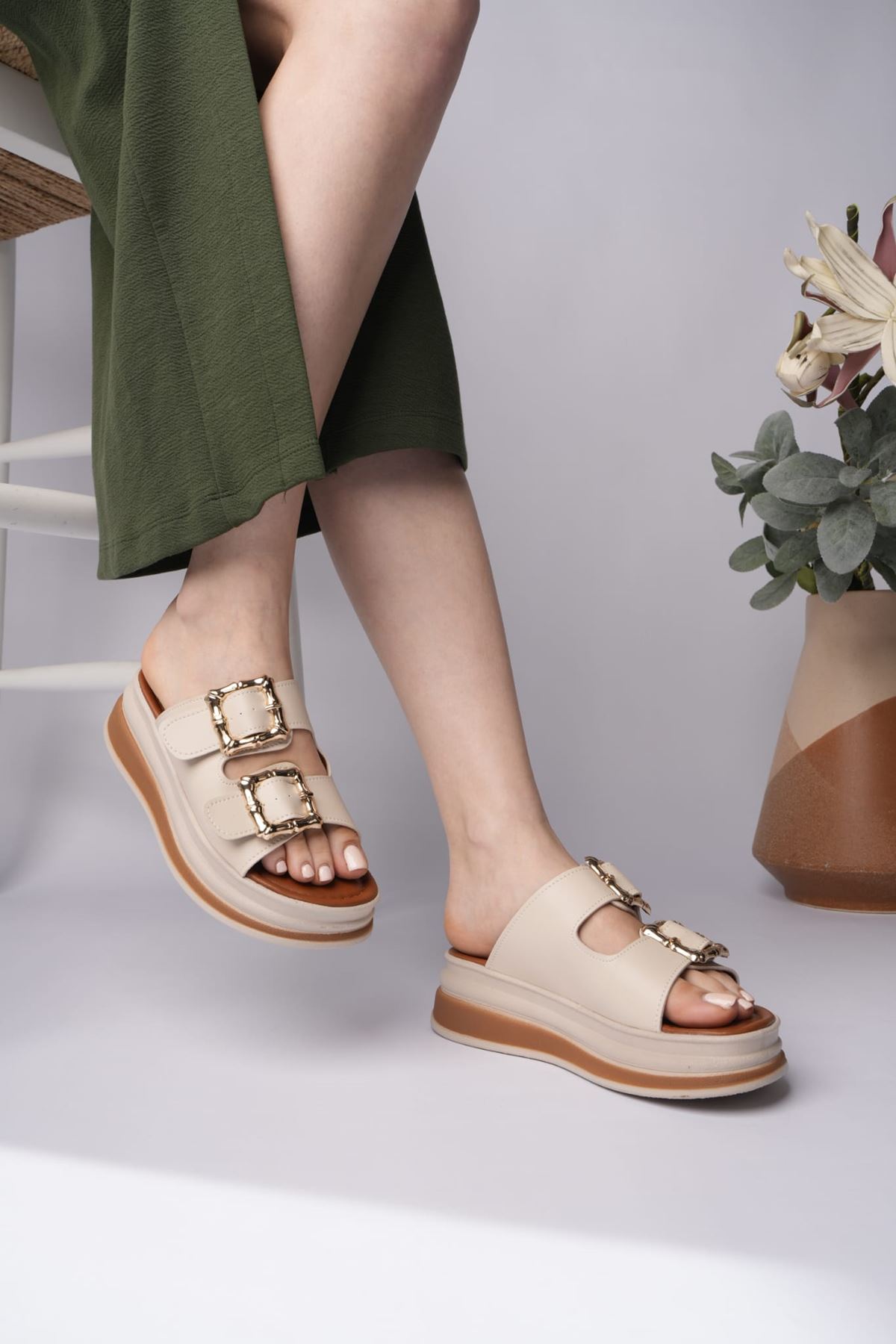 MAYA BÜYÜK TOKALI KREM TERLİK