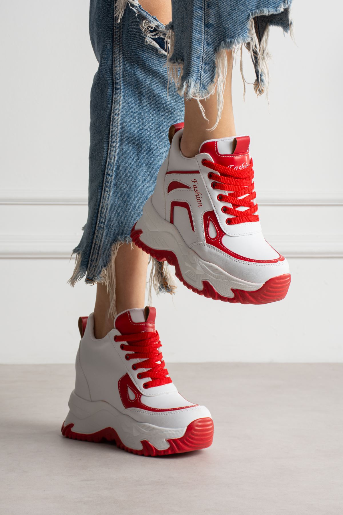 ZEYNA BEYAZ KIRMIZI GİZLİ TOPUKLU SPOR