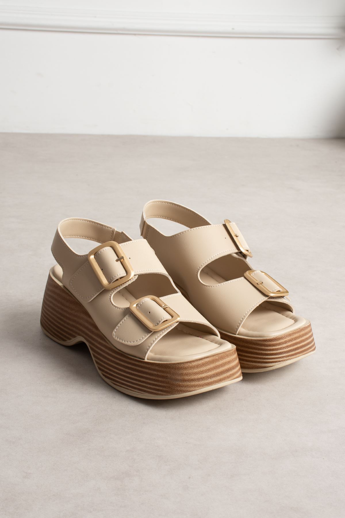 TOLYA TOKALI KREM SANDALET