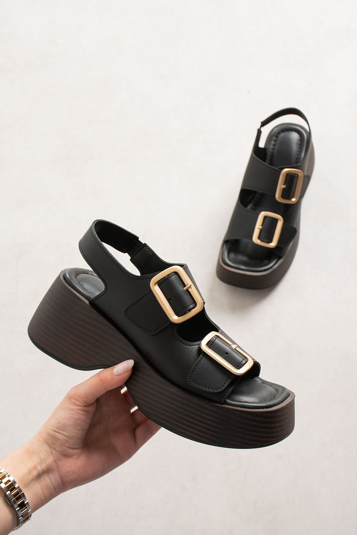 TOLYA TOKALI SİYAH SANDALET