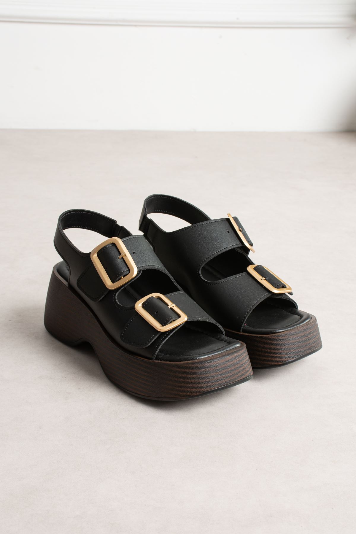 TOLYA TOKALI SİYAH SANDALET