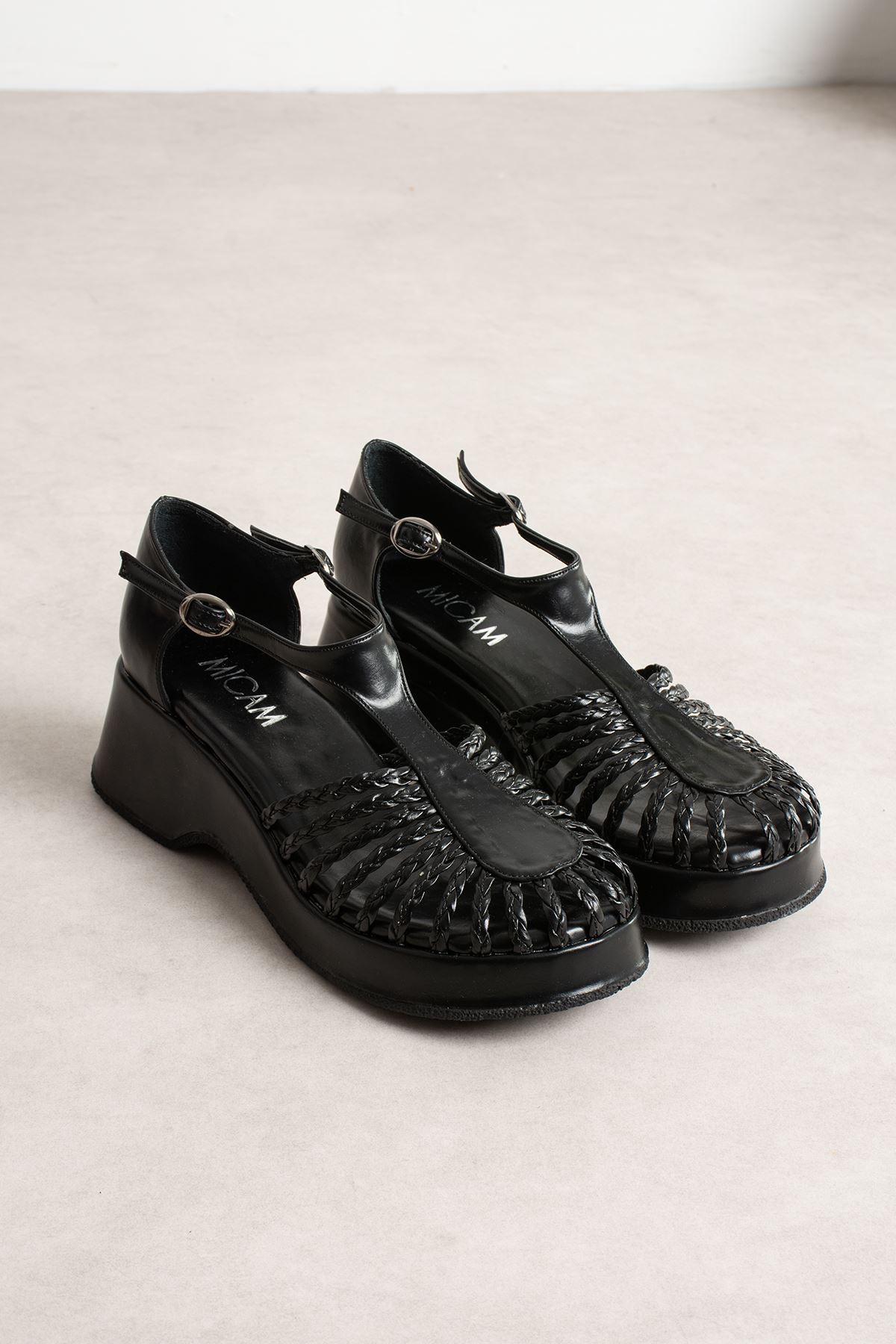 KELLY SİYAH ÖRGÜ SANDALET