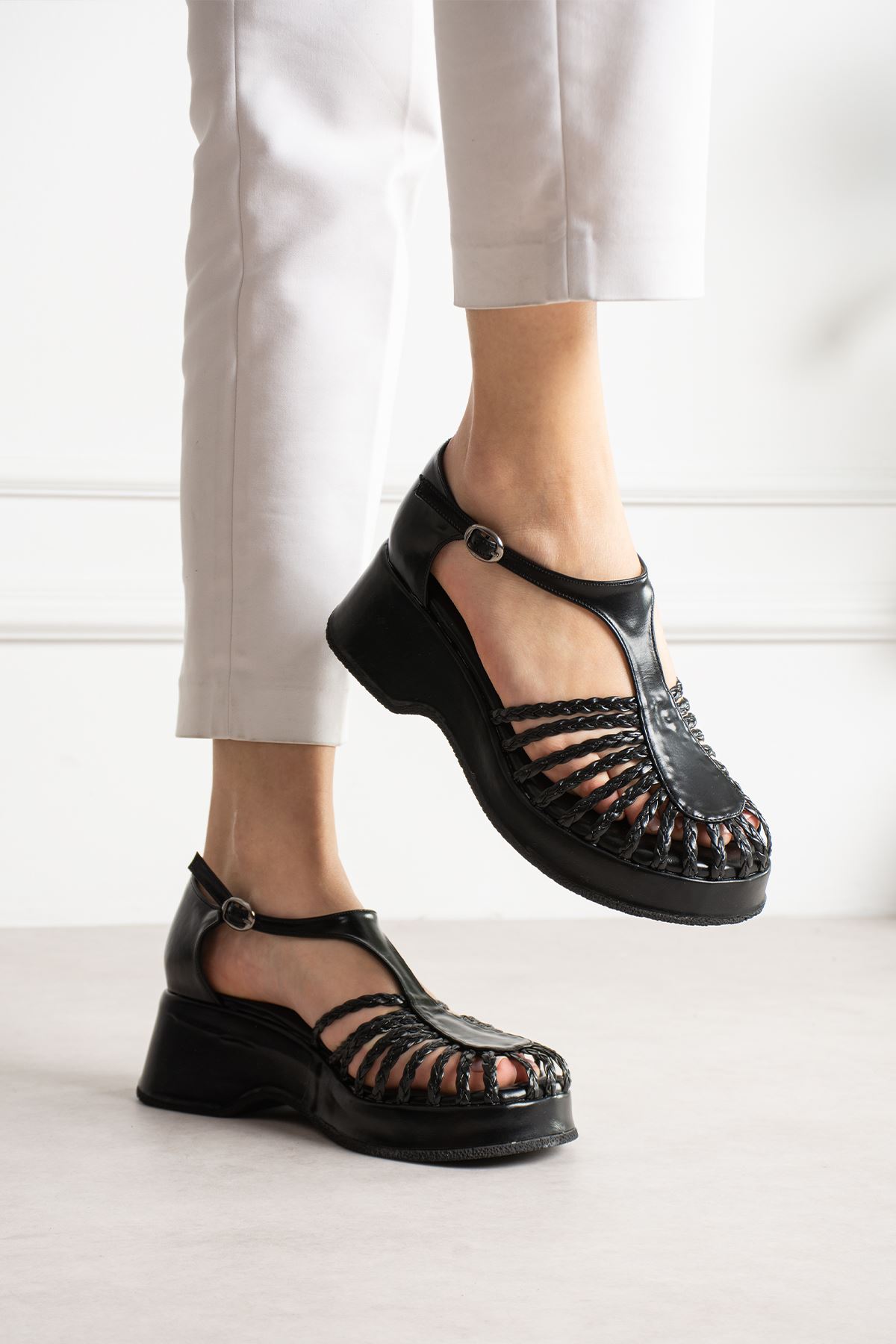 KELLY SİYAH ÖRGÜ SANDALET