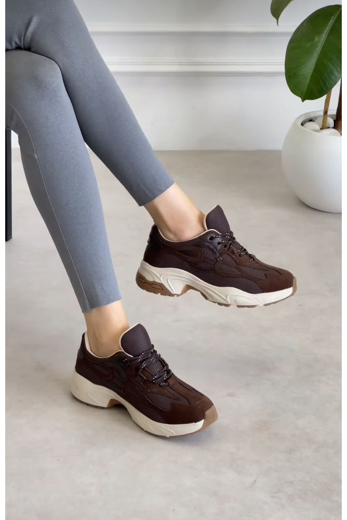 MN-019 KAHVE BAGCIKLI KADIN SPOR