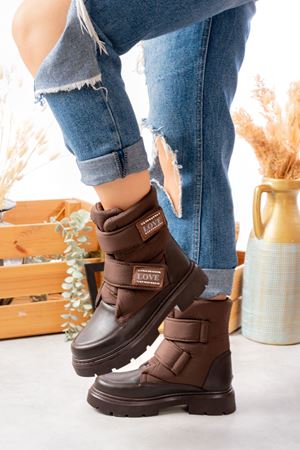 MİLA ÇIRTLI KAHVERENGİ KADIN BOT