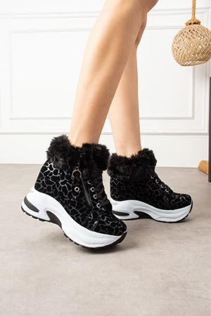 DİNAR KÜRKLÜ FERMUARLI SİYAH BEYAZ BOT