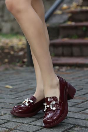 LONDON TAŞLI BORDO RUGAN KADIN AYAKKABI