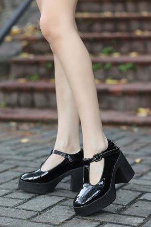 MARY SİYAH RUGAN KADIN AYAKKABI