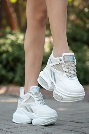 RİNGO TAŞLI BEYAZ TABANLI SPOR AYAKKABI